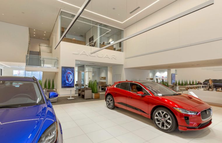 Building Trust And Reliability Through Car Showroom Construction